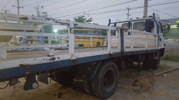 6ล้อJCMว่างหัวร๊อกเครื่อง6BB1 พวงมาลัยเพาเวอร์ เครื่องดีเบครดี ทะเบียน ม.79 เอกสารครบราคาต่อลอ