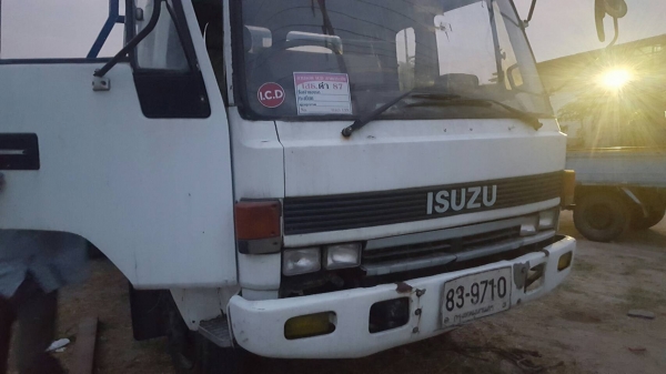 6ล้อJCMว่างหัวร๊อกเครื่อง6BB1 พวงมาลัยเพาเวอร์ เครื่องดีเบครดี ทะเบียน ม.79 เอกสารครบราคาต่อลอ