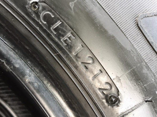 ขายยาง BRIDGESTONE DUELER H/T 245-70-16 ปี12 ดอกสวย เนื้อยางนิ่มๆ ชุดละ 3,000 บาท