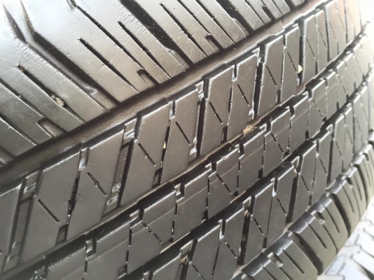 ขายยาง BRIDGESTONE DUELER H/T 265-65-17 ปี13 ดอกหนา เนื้อยางนิ่มๆเหมือนใหม่เอาไปใช้ยาวๆ ชุดละ 5,500 บาท