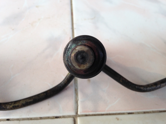 ขายหัวฉีดเครื่อง 4JG2 3100cc ราคา3000 ขายหัวฉีดเครื่อง 4JG2 3100cc ราคา3000