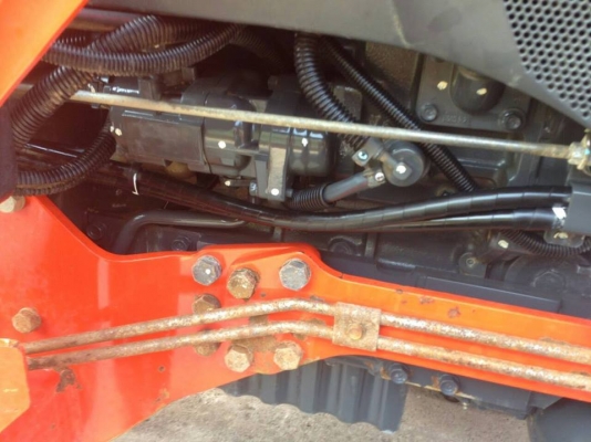 คูโบต้า L4708 4 WD พร้อมใบมีดตราช้าง ทำงาน 671 ชั่วโมง ปี 2556 สีเดิมๆโรงงาน