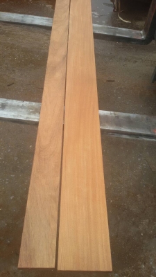 1690.-/ตรม.ขายไม้ปูพื้น วงกบ ไม้แดงสวยๆหน้า4"-6" มีรางลิ้นรอบตัวและไม่มีรางลิ้น