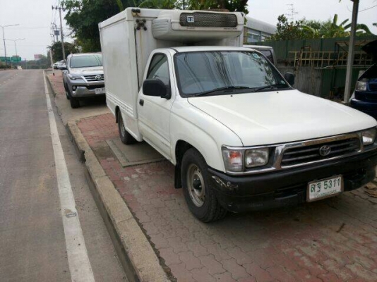 TOYOTA รถตู้เย็น ปี 2001 พร้อมใช้ วิ่งน้อย เดิมๆ TOYOTA รถตู้เย็น ปี 2001 พร้อมใช้ วิ่งน้อย เดิมๆ