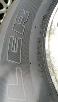 ยาง 265 70 16 bridgestone ปลายปี 15 ชุดล่ะ 14000