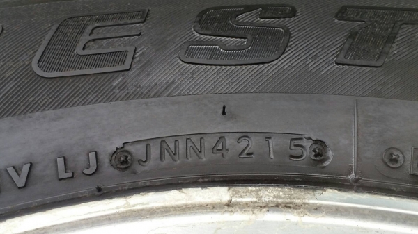 ยาง 265 70 16 bridgestone ปลายปี 15 ชุดล่ะ 14000