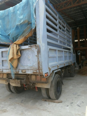 Isuzu115ดั้มพ์เกษตรfหน้าและหลังทะเบียนพร้อมโอนภาษีไม่ขาดคัสซีสวยยางดีน่าใช้