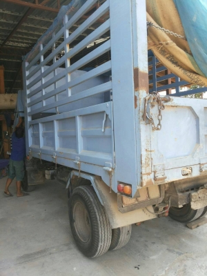 Isuzu115ดั้มพ์เกษตรfหน้าและหลังทะเบียนพร้อมโอนภาษีไม่ขาดคัสซีสวยยางดีน่าใช้