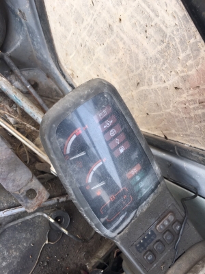 ขายอะใหล่ด่วน HITACHI EX200-2LC ขายอะใหล่นะครับ เข้ามารองรถได้ครับ