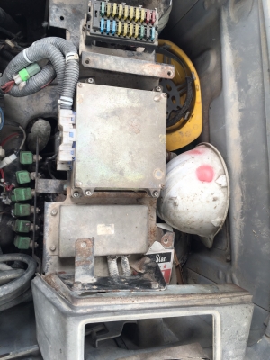 ขายอะใหล่ด่วน HITACHI EX200-2LC ขายอะใหล่นะครับ เข้ามารองรถได้ครับ