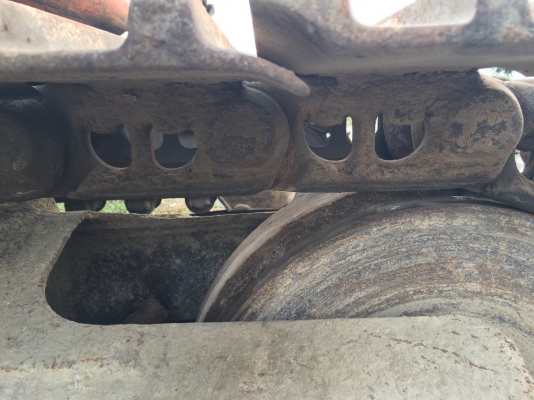 ขายอะใหล่ด่วน HITACHI EX200-2LC ขายอะใหล่นะครับ เข้ามารองรถได้ครับ