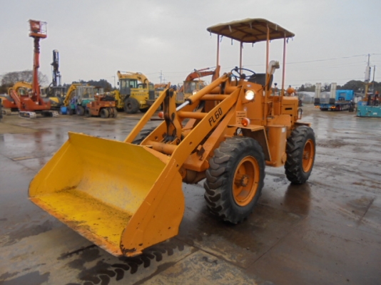 FURUKAWA FL60 ตักครึ่งคิว ญี่ปุ่นแท้ ถึงไทยแล้ว โทร.090-986-2521 อ๊อบ