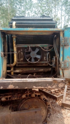 KOBELCO MARK // SK 200 ซีเรียล YN-4390 รถบอดี้สวย เครื่องยนต์เดิมๆปั๊ม K3V ภายในเก๋งสภาพดี มีระบบแอร์ครบพร้อม ช่วงล่างชุดโซ่โรลเลอร์และใบแทรกใช้งานไม่ได้หนึ่งข้างแต่อุปกรณ์ยังเหลือใก้ครบพร้ิมครับ เฟรมมีผุบ้างทั้งสองข้างนะครับยังสามารถใช้งานได้ครับ เครื่อง