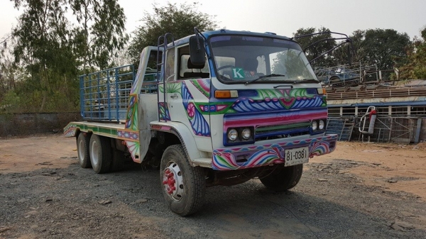 ขายรถ10ล้อ2เพลา ท้ายลาดหางเหล็กHดรีม แชชซีใหญ่ จัมโบ้200 สโลว์อินเตอร์ 4สปีด สภาพพร้อมใช้งาน จัดไฟแนนซ์ได้300,000-350,000