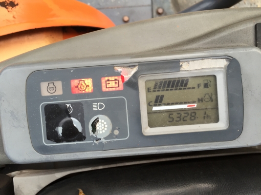 HITACHI ZX-30U <พร้อมหัวแย๊ก+บุ้งกี๊>คอลโทนสั้นปั๊มนิ้ว  ☎️สนใจติดต่อ 085-5632278 (ราคาต่อรองได้)