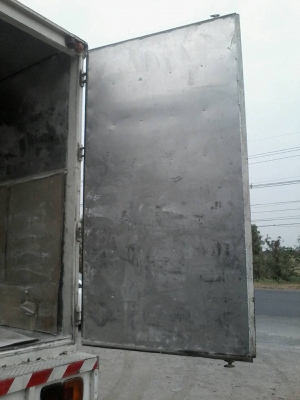 ขาย6ล้อMega500ยูโร3เครื่อง145แรงจดปี53ตู้แห้งยาว5.60เมตร ขาย6ล้อMega500ยูโร3เครื่อง145แรงจดปี53ตู้แห้งยาว5.60เมตร