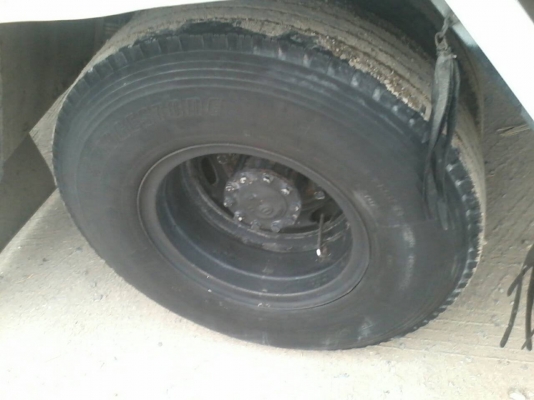 ขาย6ล้อMega500ยูโร3เครื่อง145แรงจดปี53ตู้แห้งยาว5.60เมตร ขาย6ล้อMega500ยูโร3เครื่อง145แรงจดปี53ตู้แห้งยาว5.60เมตร