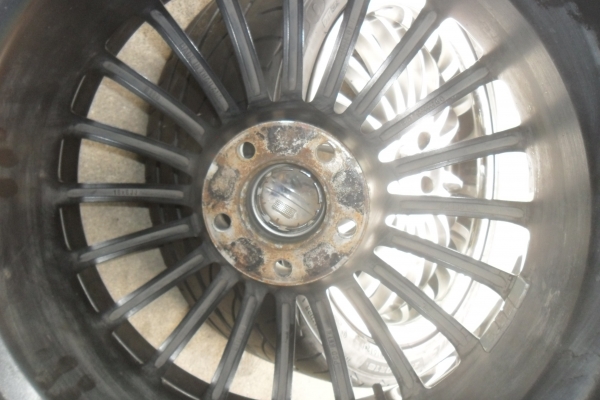 ล้อแม็ก18นิ้ว5รุ114 พร้อมยาง สวยๆ 4 ล้อ ราคา 8900 บาท