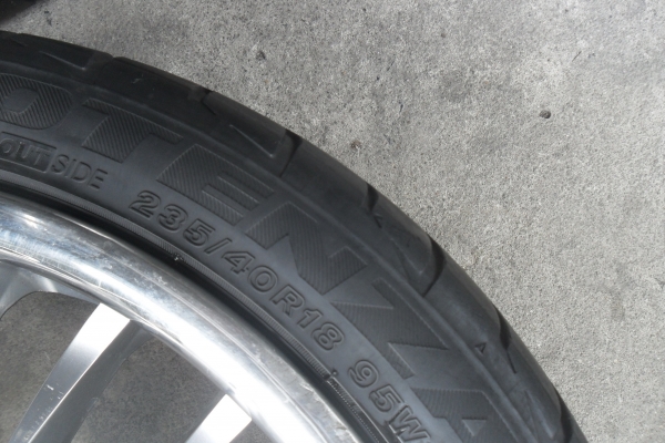 ล้อแม็ก18นิ้ว5รุ114 พร้อมยาง สวยๆ 4 ล้อ ราคา 8900 บาท