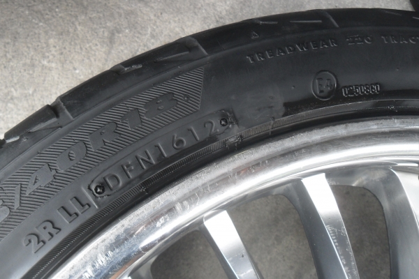 ล้อแม็ก18นิ้ว5รู114 พร้อมยาง สวยๆ 4 ล้อ ราคา 8900 บาท