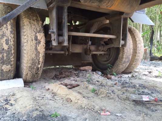 ขายหางสองเพลา หางสามมิตร ปี 47