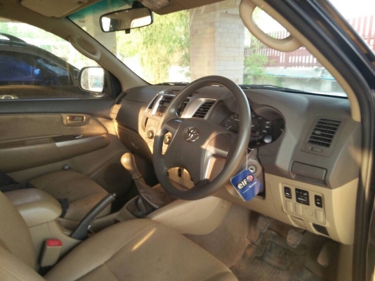 TOYOTA VIGO 2.5CHAMP แม้กขอบ20 4ประตู เกียร์ธรรมดา ไมล์ห้าหมื่นโลแท้ รถมือเดียวครับ ไม่ติดรถคันแรก TOYOTA VIGO 2.5CHAMP แม้กขอบ20 4ประตู เกียร์ธรรมดา ไมล์ห้าหมื่นโลแท้ รถมือเดียวครับ ไม่ติดรถคันแรก