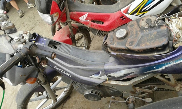 เหมาคู่อากีร่า