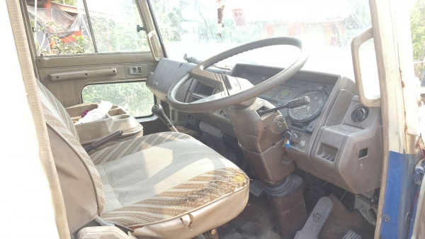 ขายรถ HINO KK199B 10ล้อ2เพลา เครื่อง HO6Cเทอร์โบว์ เครื่องดี คัสซีสวยกริบ เบรคทิฟฟี่ พวงมาลัยเพาเวอร์ กะบะยาว 7.80 ม. กว้าง 2.50 ม. เอกสารพร้อมโอน สอบถามรายละเอียดได้