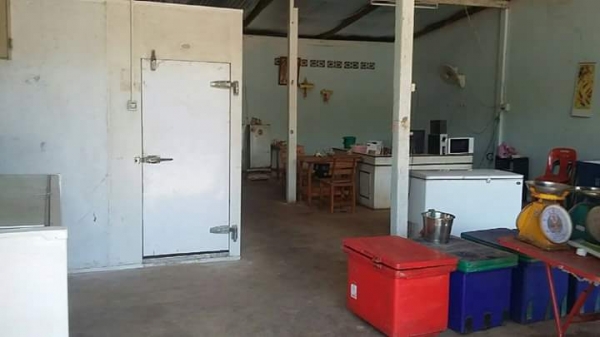 ห้องเย็นสำเร็จรูป ขนาด ก.2.4*ส.2.4.*ย.3 ม.  อุณหภูมิปรับได้ -20 อ.  บรรจุสินค้าได้ 3-3.5 ตัน  เจ้าของยังใช้งานได้ปกติ