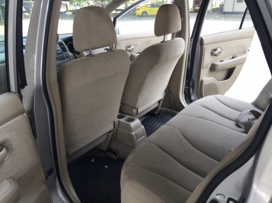 nissan tiida 1.6m สีเทา ปี 2008 รถมือเดียว ไมล์ 175xxx ไม่เคยติดแก๊ส nissan tiida 1.6m สีเทา ปี 2008 รถมือเดียว ไมล์ 175xxx ไม่เคยติดแก๊ส