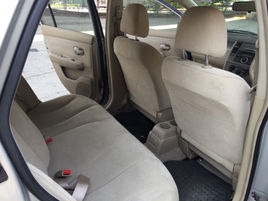 nissan tiida 1.6m สีเทา ปี 2008 รถมือเดียว ไมล์ 175xxx ไม่เคยติดแก๊ส nissan tiida 1.6m สีเทา ปี 2008 รถมือเดียว ไมล์ 175xxx ไม่เคยติดแก๊ส