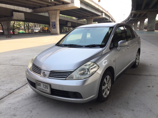 nissan tiida 1.6m สีเทา ปี 2008 รถมือเดียว ไมล์ 175xxx ไม่เคยติดแก๊ส