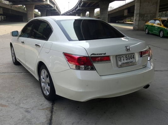 honda accord 2.0 el สีขาว ปี2011 รถสวยมากมือเดียว ไมล์แท้ วิ่ง 7xxxx honda accord 2.0 el สีขาว ปี2011 รถสวยมากมือเดียว ไมล์แท้ วิ่ง 7xxxx
