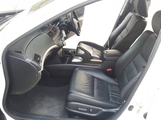 honda accord 2.0 el สีขาว ปี2011 รถสวยมากมือเดียว ไมล์แท้ วิ่ง 7xxxx honda accord 2.0 el สีขาว ปี2011 รถสวยมากมือเดียว ไมล์แท้ วิ่ง 7xxxx