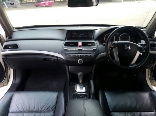 honda accord 2.0 el สีขาว ปี2011 รถสวยมากมือเดียว ไมล์แท้ วิ่ง 7xxxx honda accord 2.0 el สีขาว ปี2011 รถสวยมากมือเดียว ไมล์แท้ วิ่ง 7xxxx