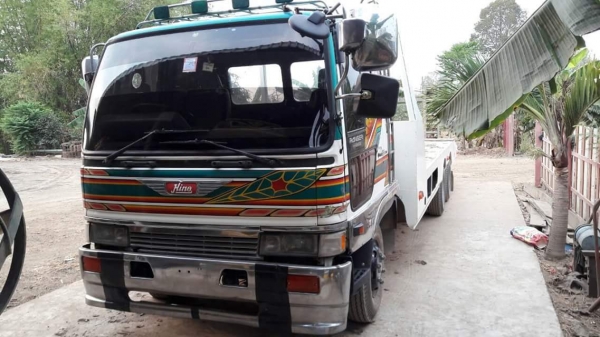 ขายรถ10ล้อ 2เพลา เทรลเลอร์ขึ้นรถเกี่ยวข้าว แท่นเตี้ยยาง825 ขอบ16 เครื่อง212แรง พ.เพาเวอร์ เบรกทิฟฟี่ ภายในสวย แอร์เย็น เอกสารพร้อมโอน สนใจโทร 090-8588220คุณนะ 093-3258446คุณบิว หรือเข้าดูสินค้าอื่นๆได้ที่ www.truck.in.th/498 หรือเพจFacebook ณรงค์ ซื้อขายร