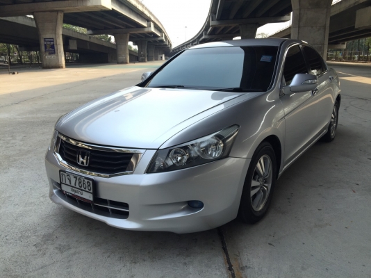 honda accord 2.0e สีเทา ปี2008 ไมล์ 29xxxx ไม่เคยดมแก๊ส