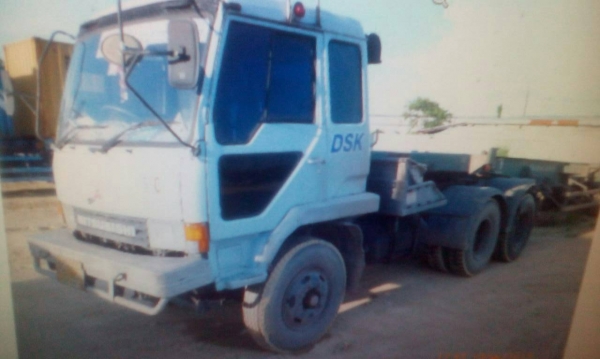 ขายหัวลากมิตซูบิชิ FN215K  285 แรง 1 เพลา เครื่องดีเซลฮีโน่ EP100