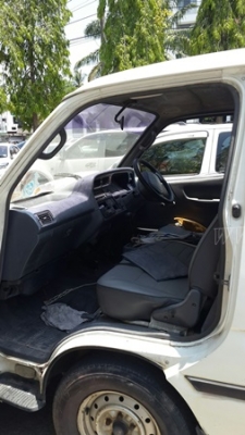 รถตู้ TOYOTA