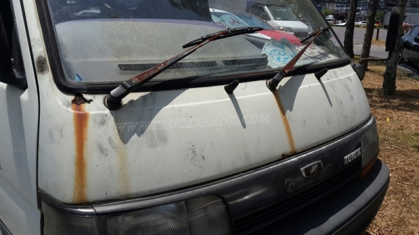 รถตู้ TOYOTA