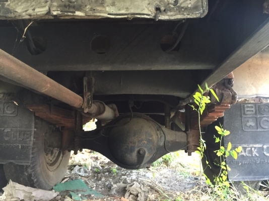 (รถ40ปีเดิมๆ)..6ล้อ หัว-คัสซี..Fหน้าFหลัง..85แรง ไดฮัทสุ(ISUZU) เครื่อง4BC2-159124 ปี2519..เล่มทะเบียนพร้อม ชุดโอน