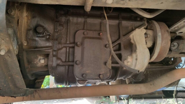 รถอีซูซุ 10 ล้อ หลังถนน FSR  185 แรงม้า. ปี 48. , ( * เดิม 6 ล้อทำ 10 ล้อ. )      สนใจติดต่อ  081 - 6079515