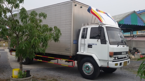 ISUZU-FTR..เครื่อง6BD1.ช่วงยาว7,20เมตรตู้เแห้ง.เครื่องดีครัชซี.แอร์เย็น.ยางเรเดียล6เส้น.สภาพสวยพร้อมใช้ครับ...