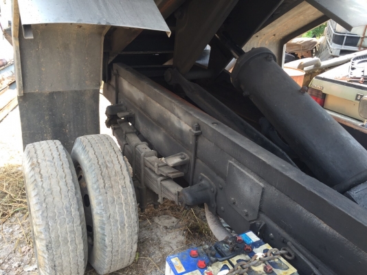 6ล้อดั้ม..หน้ายาว165แรง..ISUZU TXD40...ปี2520  เครื่อง6BD1 เล่มทะเบียน ม.79 ให้