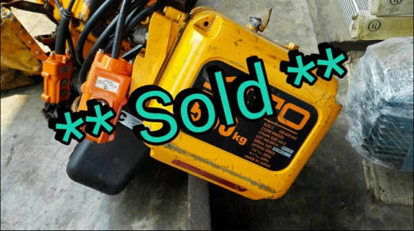 *** ขายแล้วครับ *** รอกโซ่ไฟฟ้า KITO 500 kg. 380V โซ่ยาว 6 m. สภาพใหม่มาก 95\% ดึงนุ่มเสียงเงียบ!! (ขาดตะขอ บน/ล่าง)