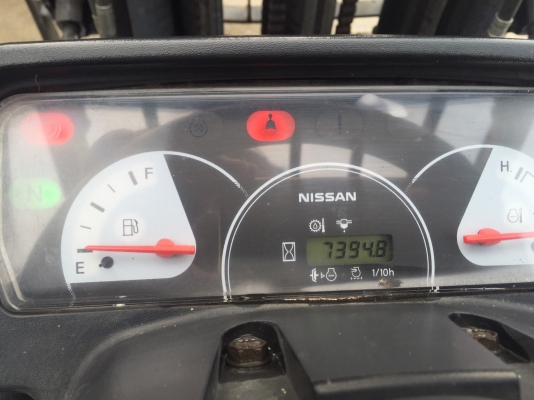 รถยก 2.5 ตันยี่ห้อ NISSAN เสายกสูง 6.0 เมตร ไซร์ชิฟ