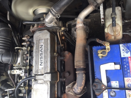 รถยก 2.5 ตันยี่ห้อ NISSAN เสายกสูง 6.0 เมตร(เสา 3 ตอน) ไซร์ชิฟ  เครื่องยนต์ดีเซล