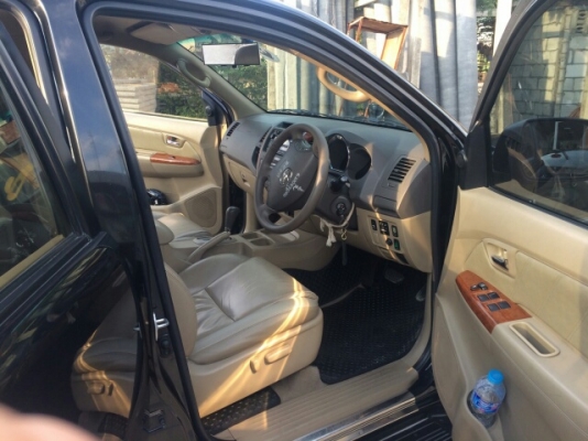 Toyota Fortuner 2.7V. 2009 Toyota Fortuner 2.7V. 2009