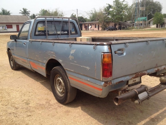 ขายอีซุซูkbz2500มังกือทะเบียนโอน