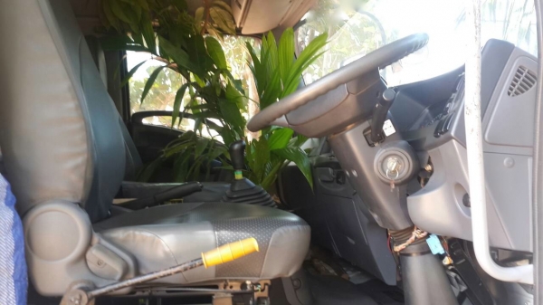 รถอีซูซุ 6 ล้อดั้ม FTR  240 แรงม้า  ปี 56.  ( รถวิ่ง 12x,xxx กม. )    สนใจติดต่อ  081 - 6079515